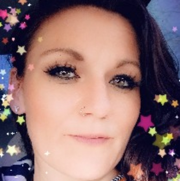 Meet your Posher, Ruby - Picture 3 of 4